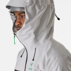 Arc'teryx Alpha Hardshell Jas -NL Uitrusting Voor Buiten Verkoopwinkel b12ae90350 7010 05 nl