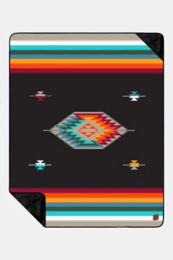 Haal het Beste uit Jouw Outdoor Avontuur: De Onmisbare Gids voor Top Outdoor Gear 3 Slowtide Valen Camp Blanket Deken